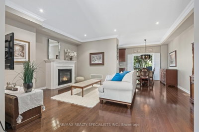 28 Chetholme Place • Halton Hills, ON photo 6
