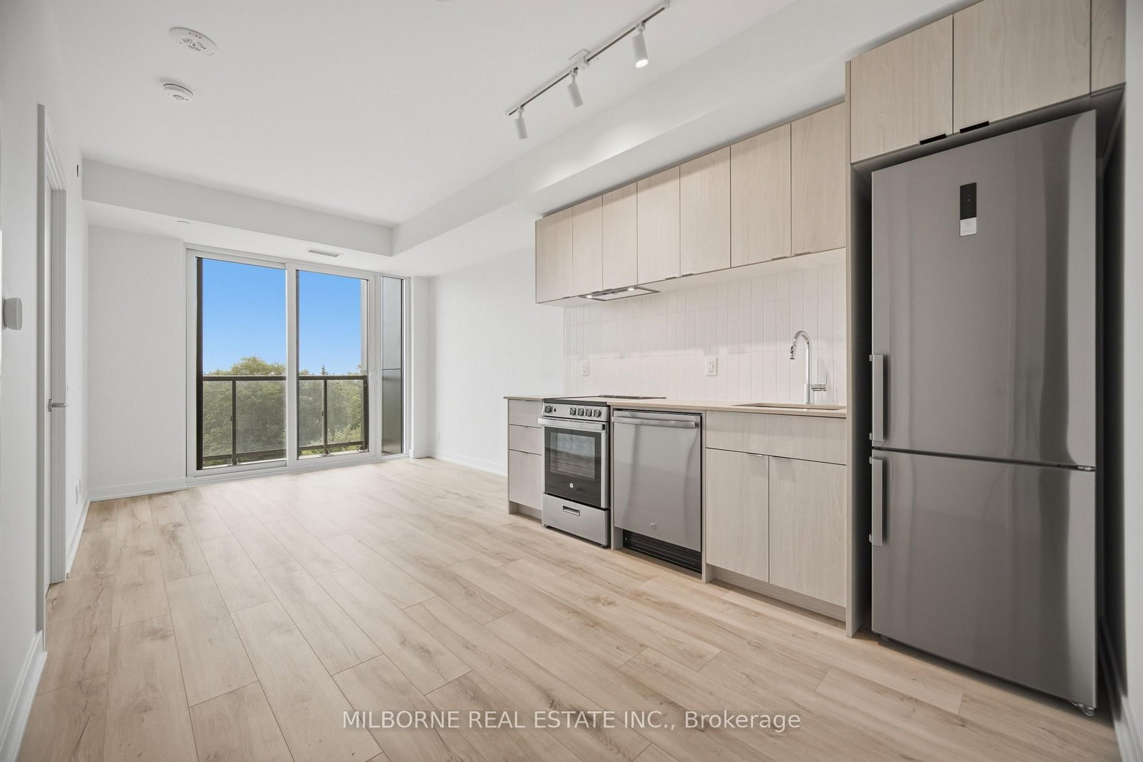 1660 Bloor Street W • #909 • Toronto, ON photo 11