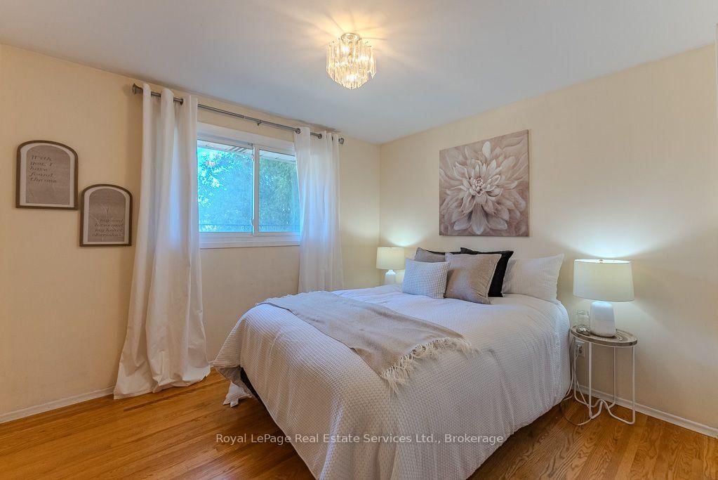 668 Maclaren Drive • Burlington, ON photo 12
