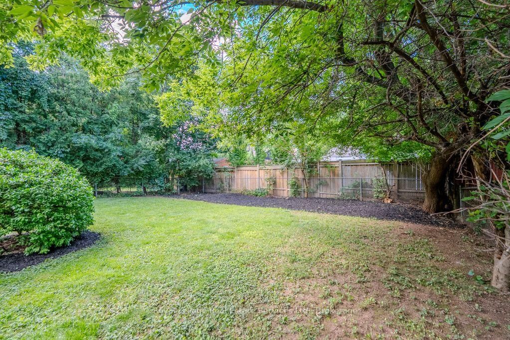 668 Maclaren Drive • Burlington, ON photo 28