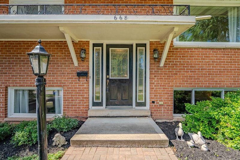 668 Maclaren Drive