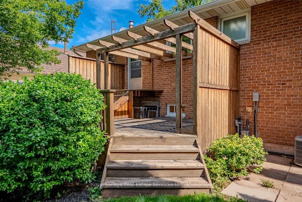 668 Maclaren Drive • Burlington, ON photo 30