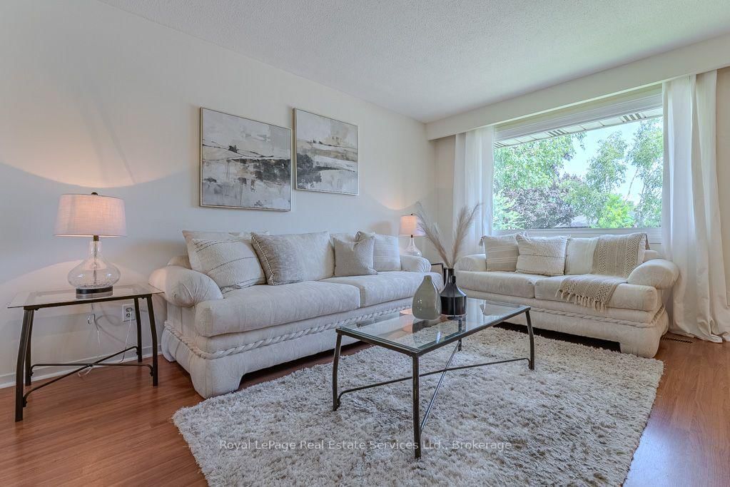 668 Maclaren Drive • Burlington, ON photo 4