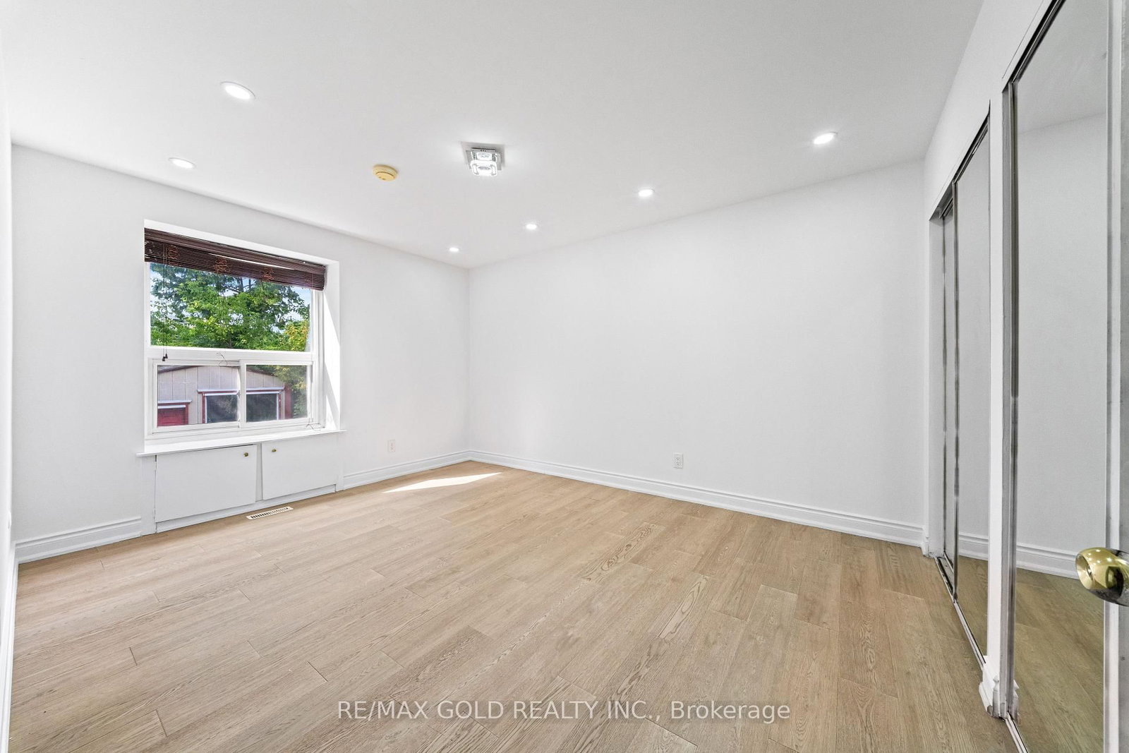 88 Goldcrest Road • Brampton, ON photo 11