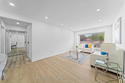 88 Goldcrest Road • Brampton, ON photo 3