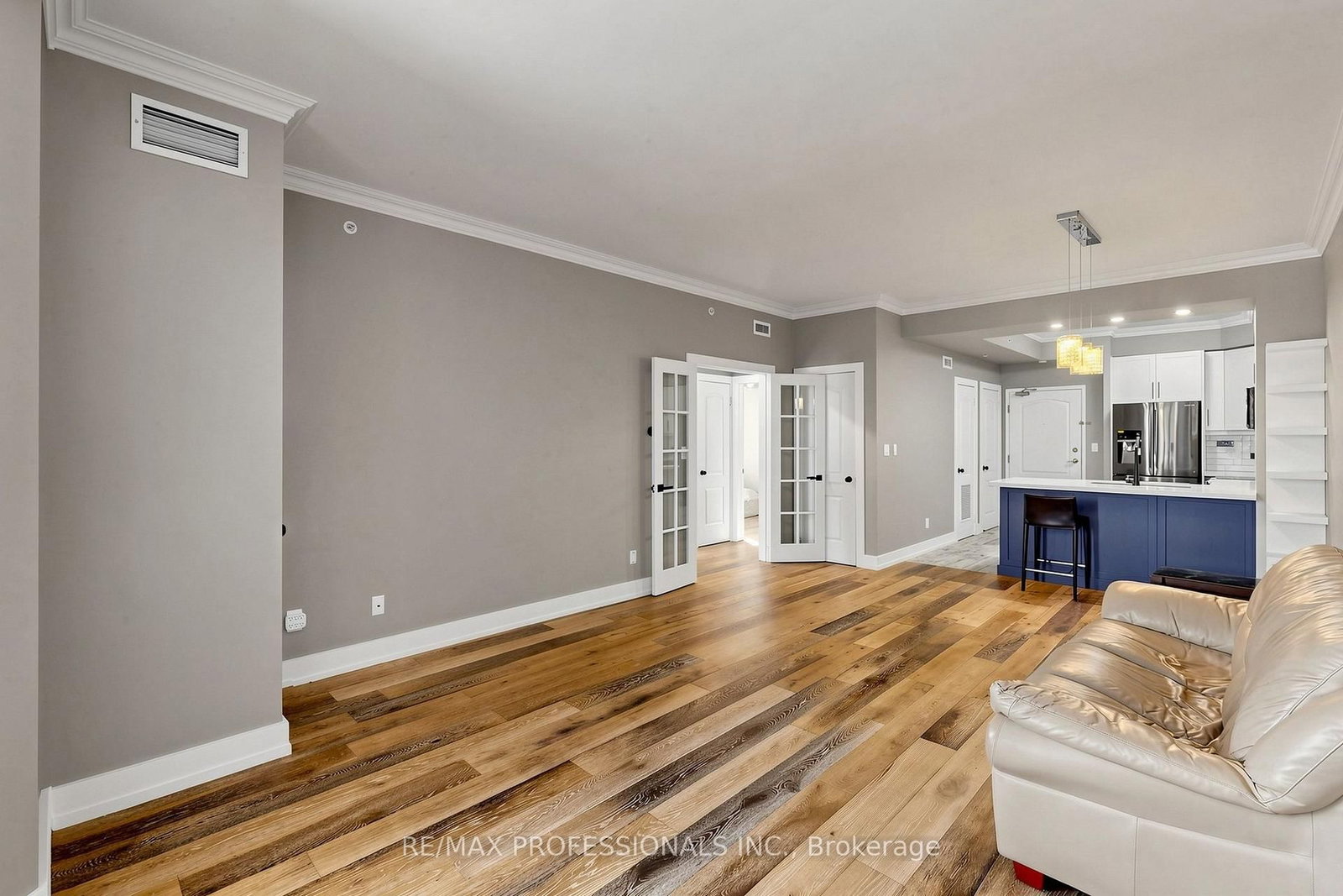3531 Lake Shore Boulevard W • #206 • Toronto, ON photo 6