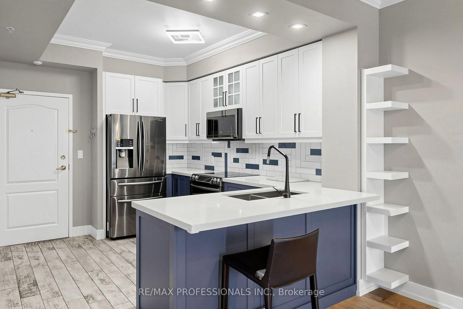 3531 Lake Shore Boulevard W • #206 • Toronto, ON photo 8