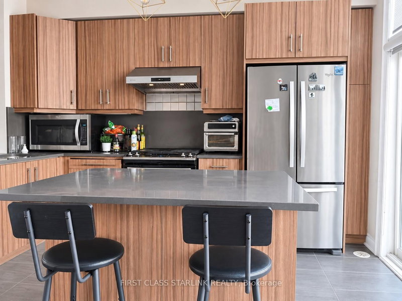 34 - 2058 Queensborough Gate