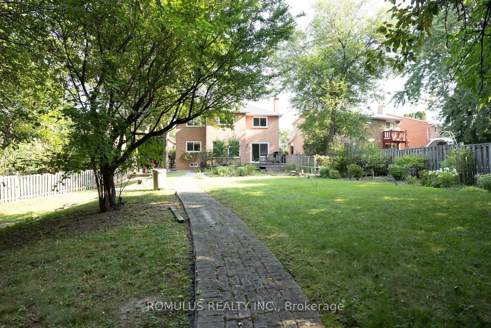 280 King Andrew Drive • Mississauga, ON photo 23