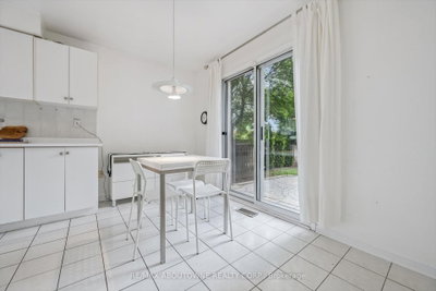 416 Marlatt Drive • Oakville, ON photo 9