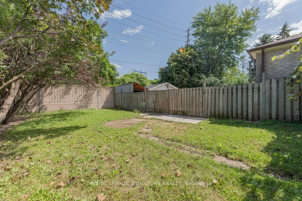 676 Abana Road • Mississauga, ON photo 34