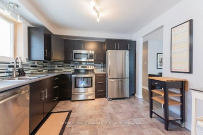 676 Abana Road • Mississauga, ON photo 9