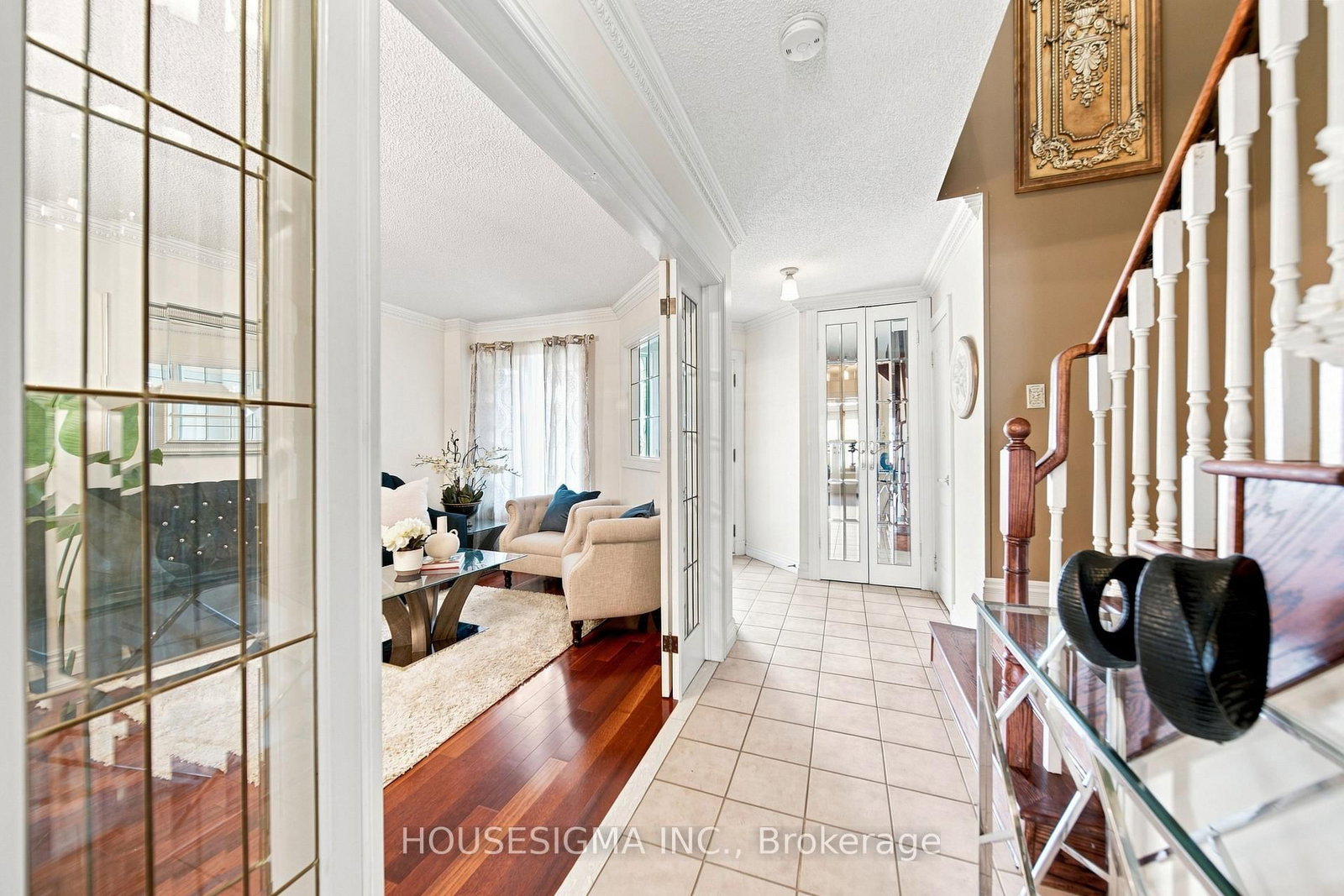 902 Applecroft Circle • Mississauga, ON photo 5