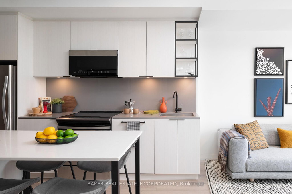 521 - 740 Dupont Street