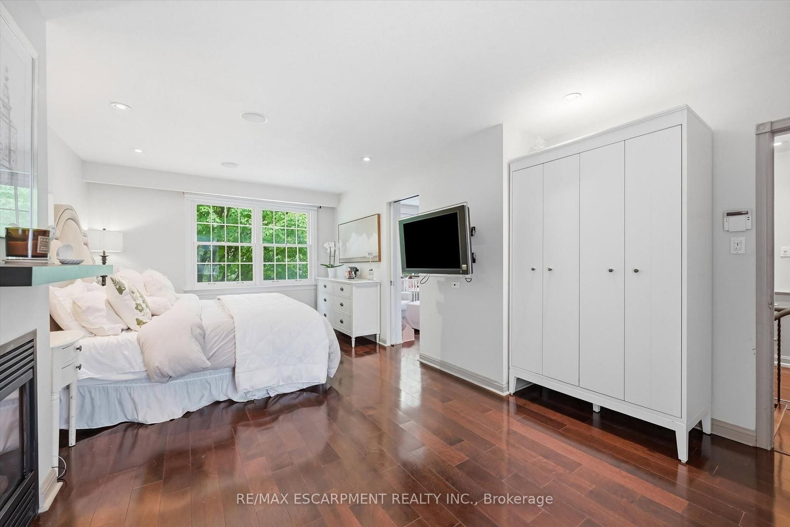 247 Linwood Crescent • Burlington, ON photo 29