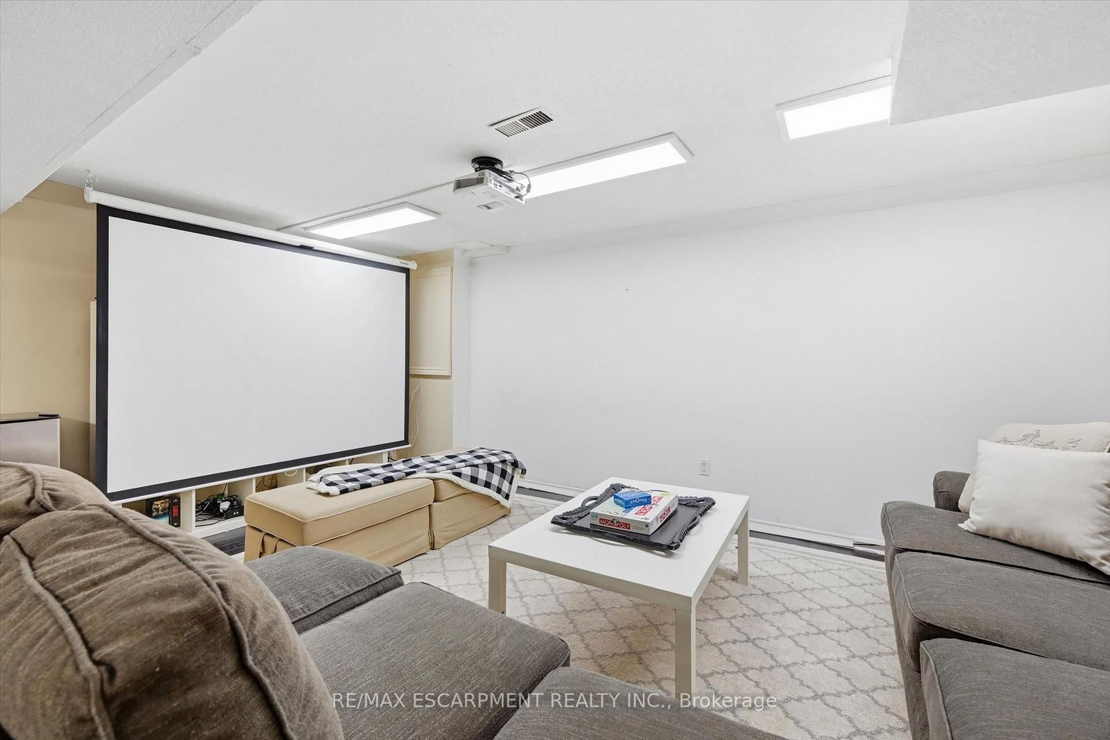 247 Linwood Crescent • Burlington, ON photo 39