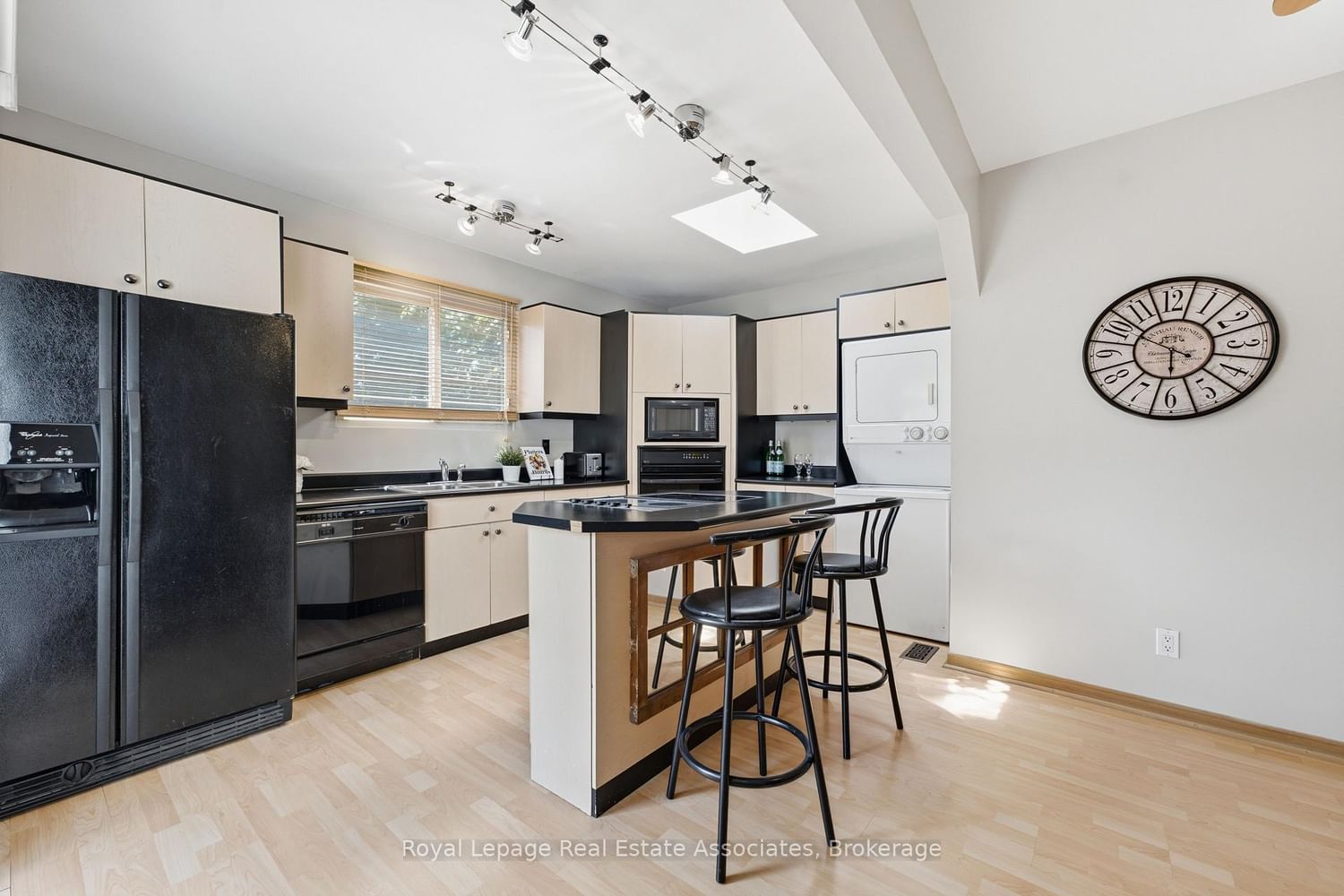 64 Eaglewood Boulevard • Mississauga, ON photo 13