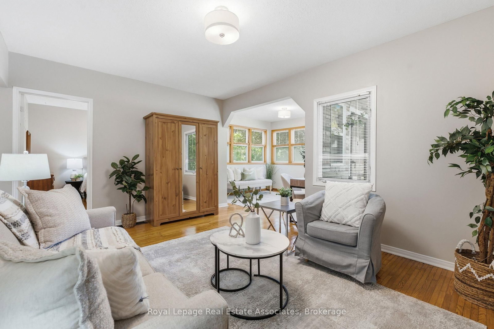 64 Eaglewood Boulevard • Mississauga, ON photo 9