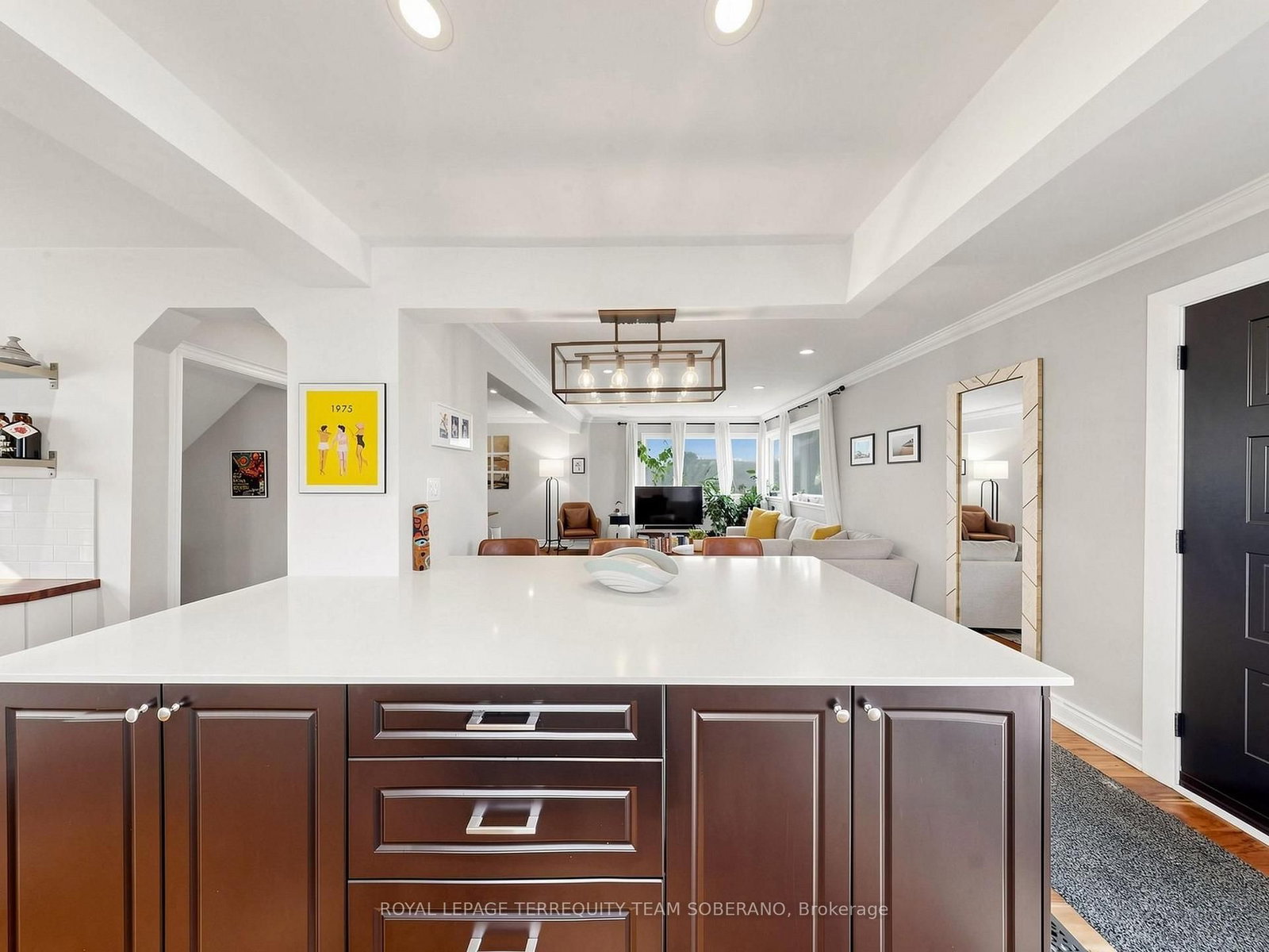 64 Clearbrooke Circle • Toronto, ON photo 19