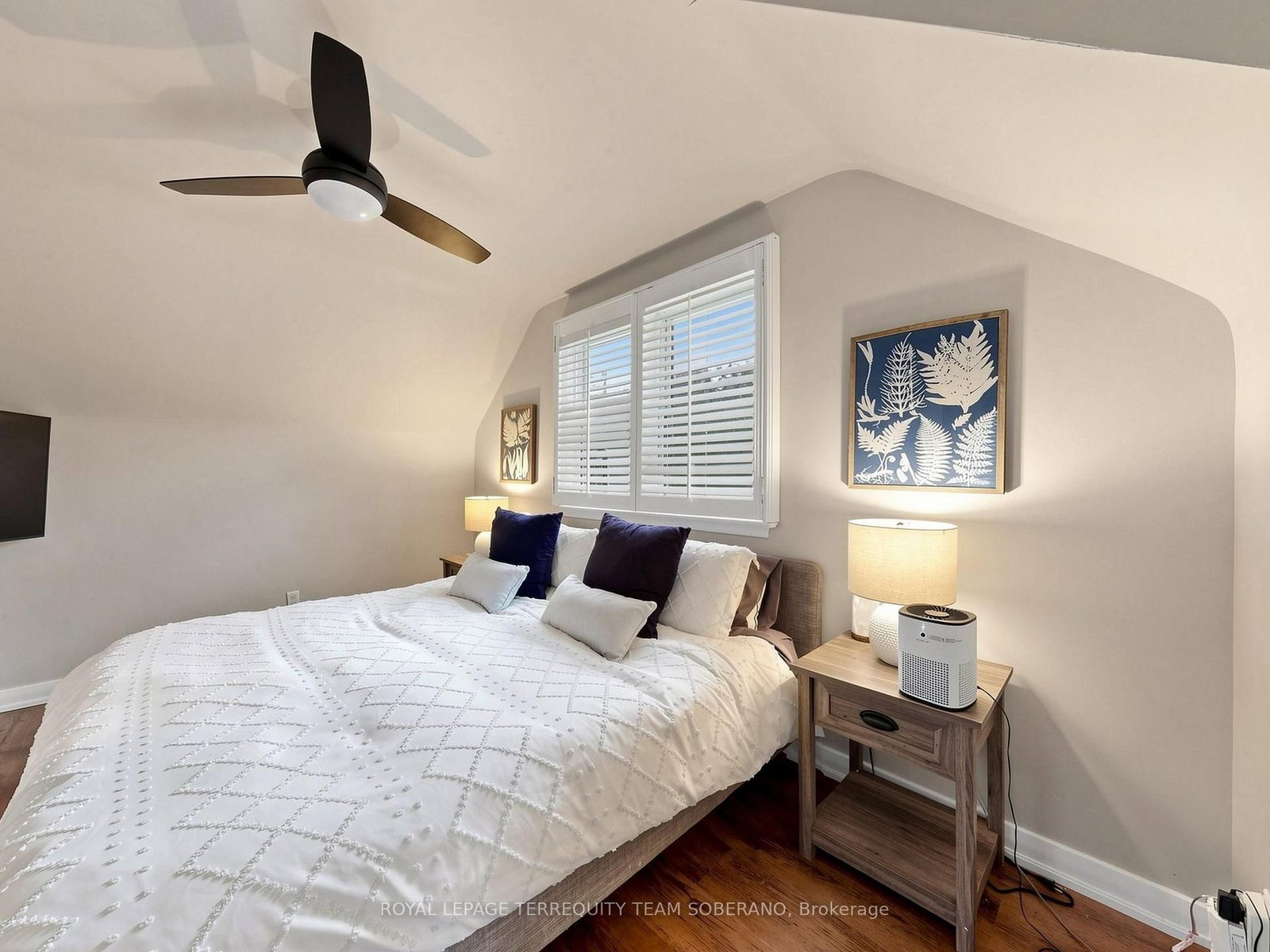 64 Clearbrooke Circle • Toronto, ON photo 21