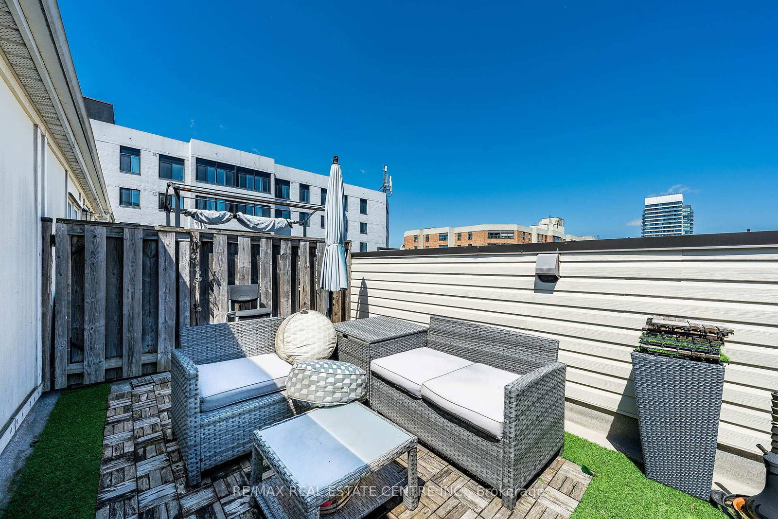 16 Laidlaw Street • #920 • Toronto, ON photo 33