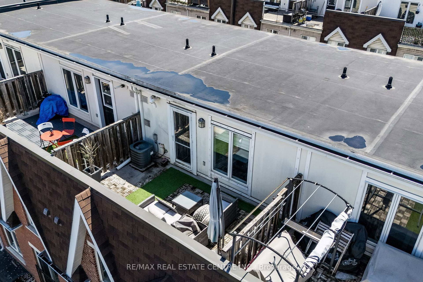 16 Laidlaw Street • #920 • Toronto, ON photo 37