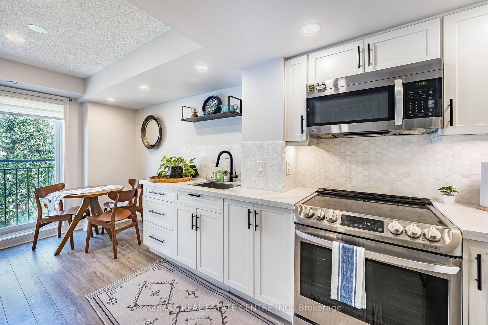 16 Laidlaw Street • #920 • Toronto, ON photo 5