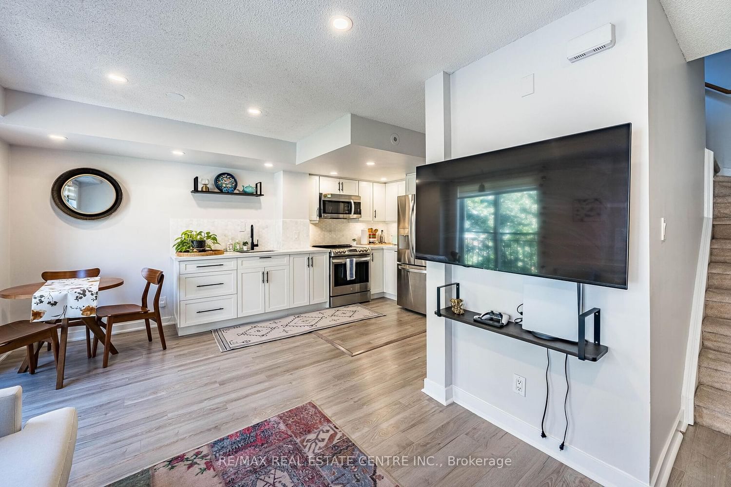 16 Laidlaw Street • #920 • Toronto, ON photo 7
