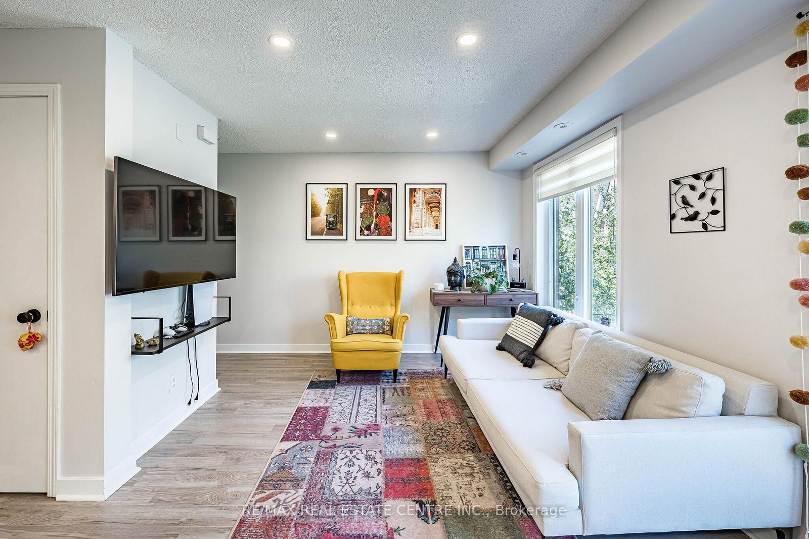 16 Laidlaw Street • #920 • Toronto, ON photo 8