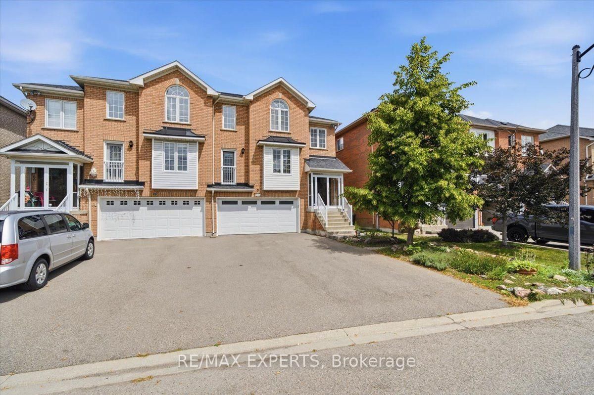 64 Knoll Haven Circle • Caledon, ON photo 2