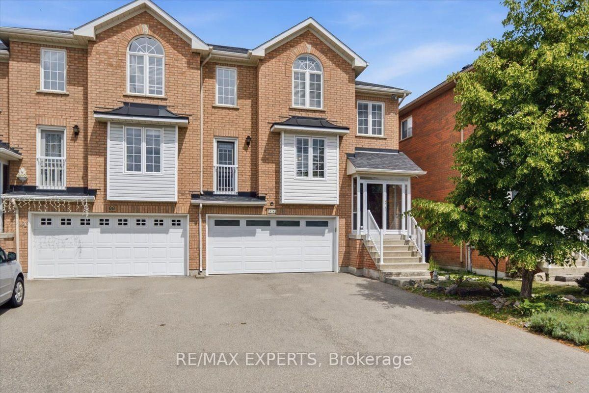 64 Knoll Haven Circle • Caledon, ON photo 3