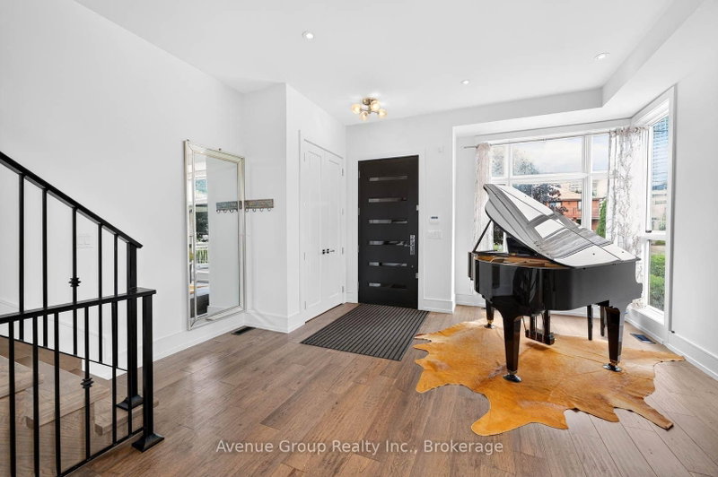33 Cartwright Avenue