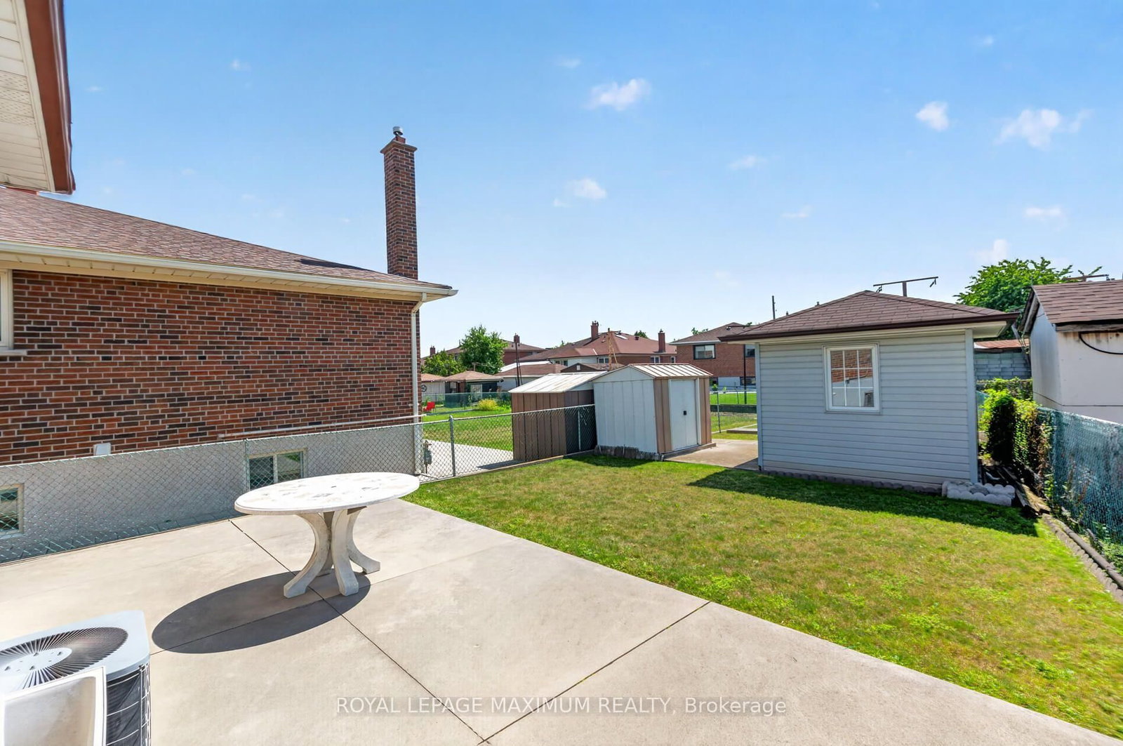 11 Hisey Crescent • Toronto, ON photo 38