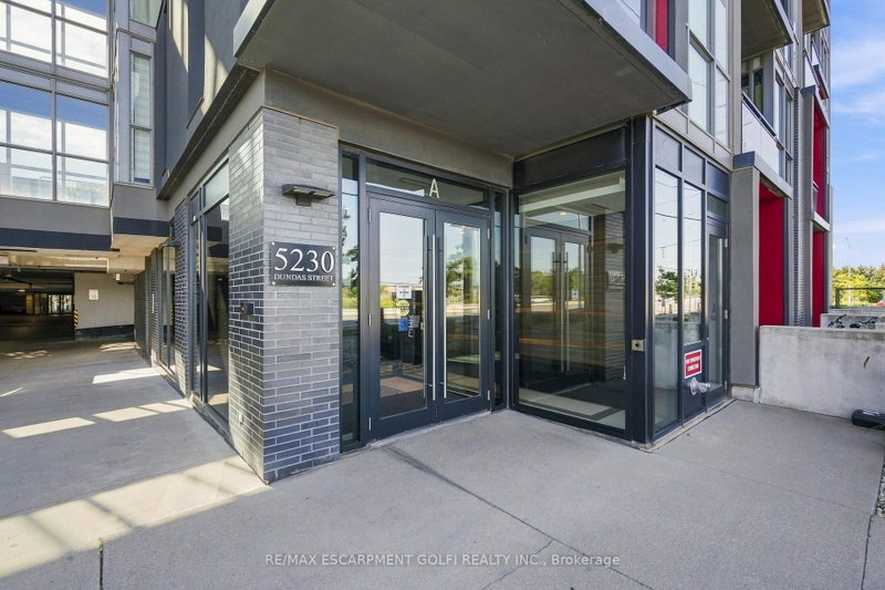 A524 - 5230 Dundas Street