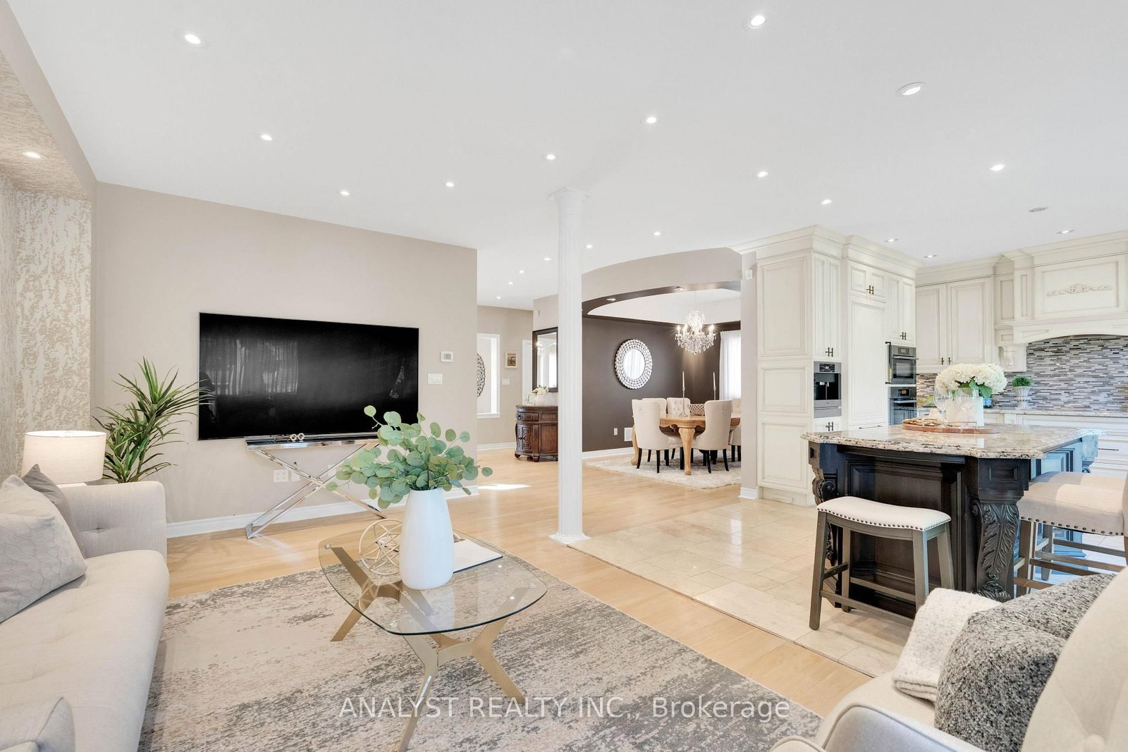 216 Waterbury Street • Caledon, ON photo 13
