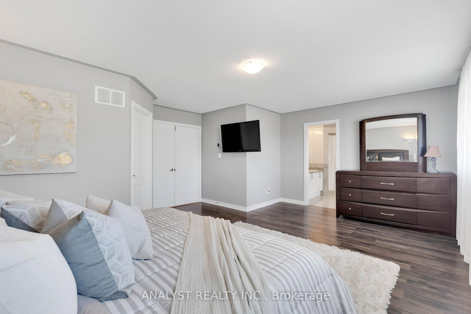 216 Waterbury Street • Caledon, ON photo 28