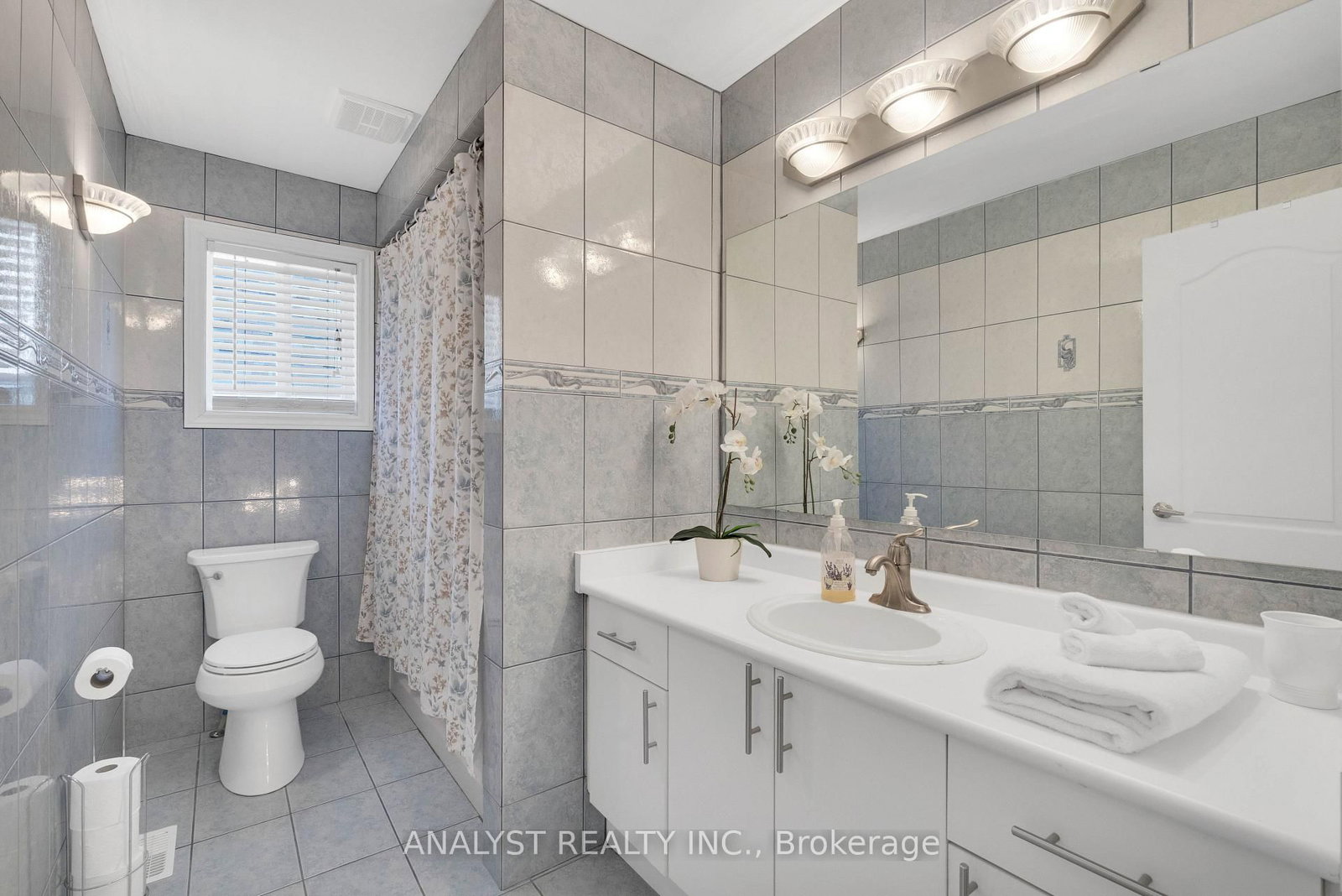 216 Waterbury Street • Caledon, ON photo 36