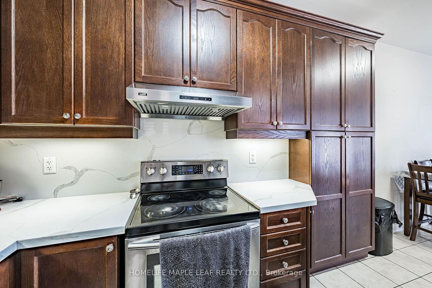 29 Gower Crescent • Brampton, ON photo 16