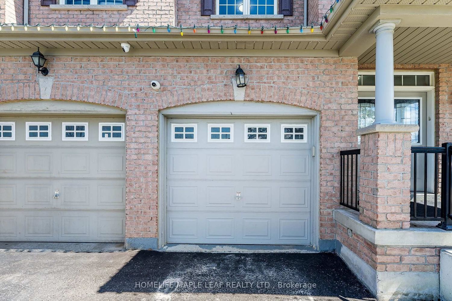 29 Gower Crescent • Brampton, ON photo 5