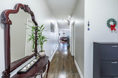 29 Gower Crescent • Brampton, ON photo 8