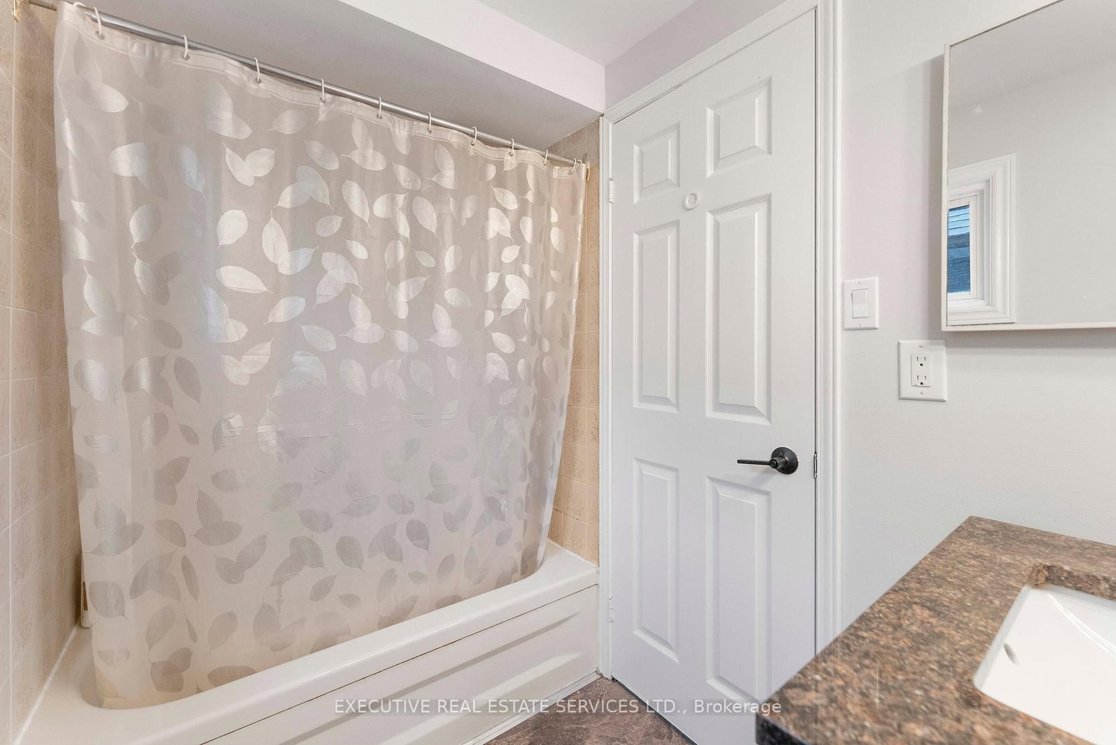 21 Garden Avenue • Brampton, ON photo 16