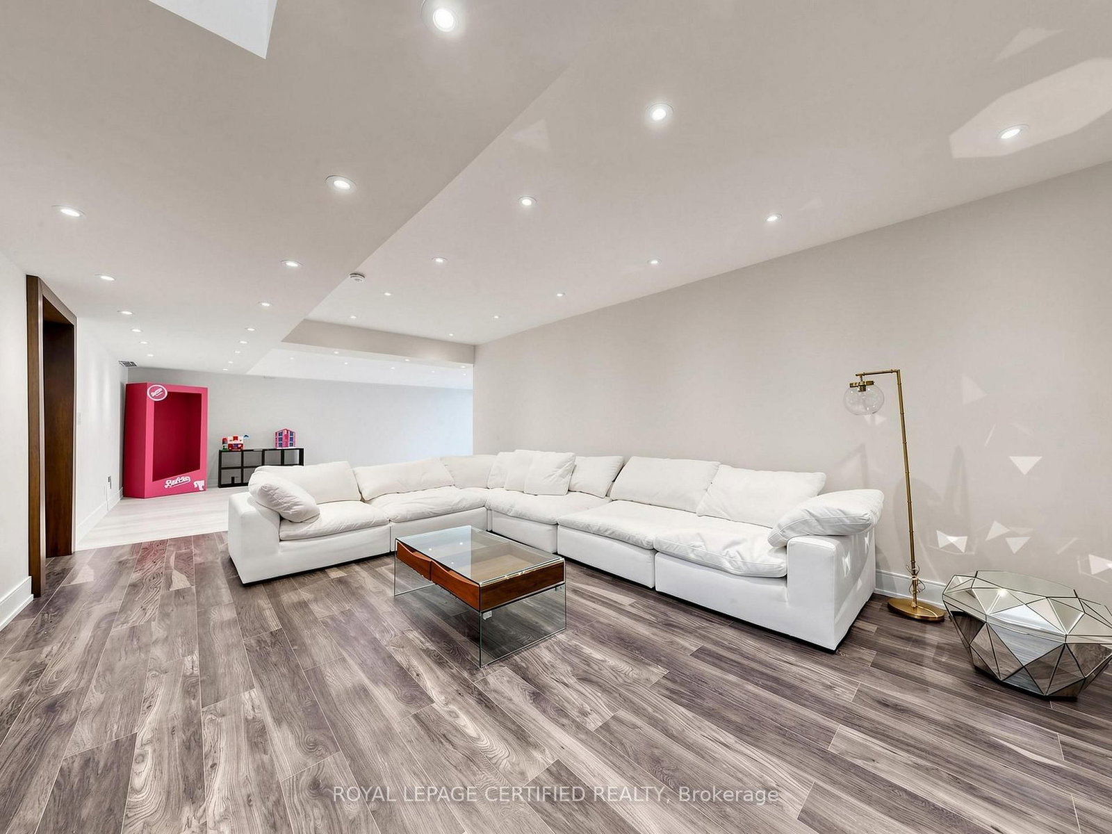 2378 Rebecca Street • Oakville, ON photo 37