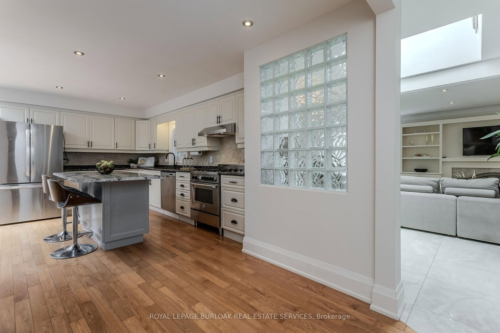 892 North Shore Boulevard W • Burlington, ON photo 10