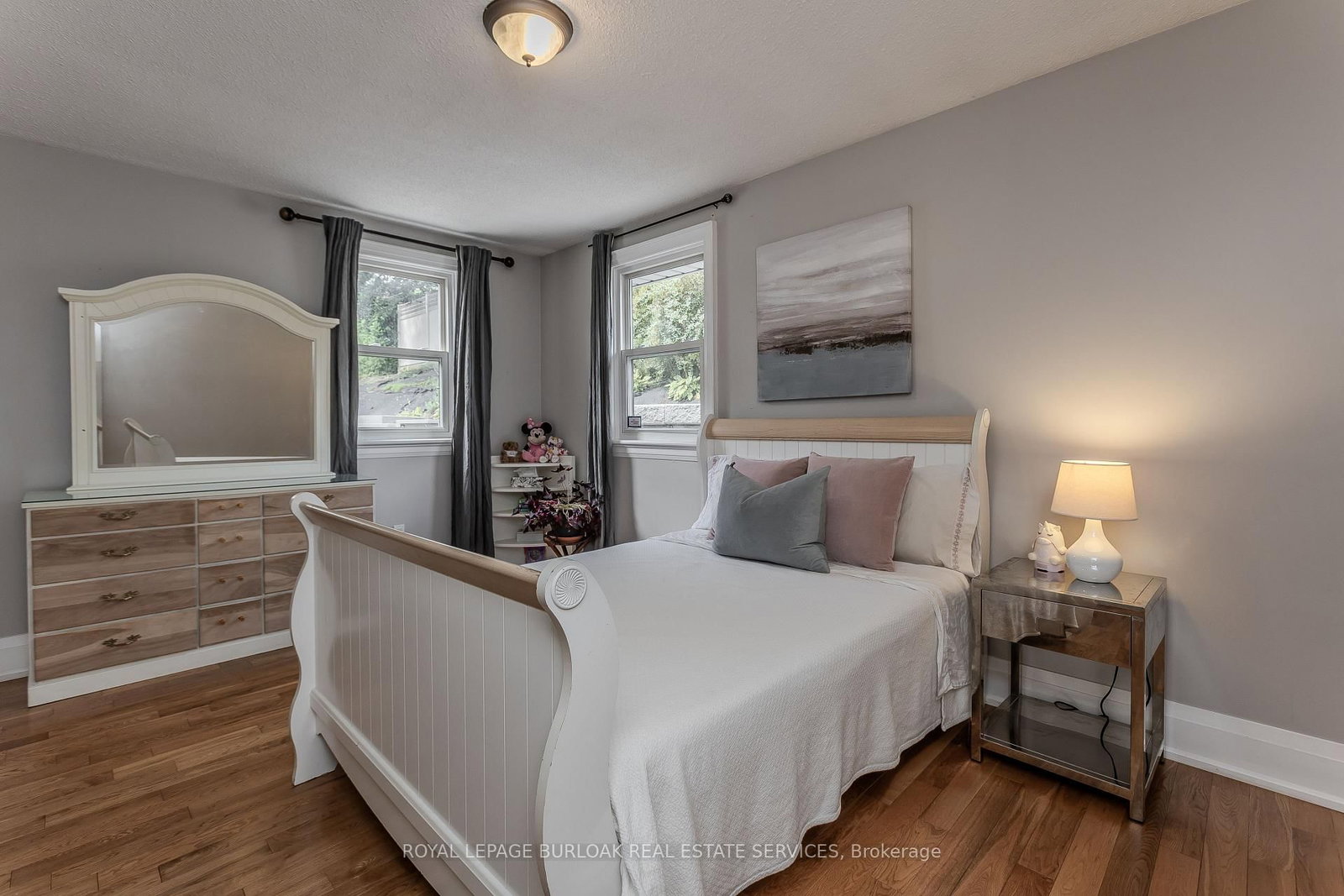 892 North Shore Boulevard W • Burlington, ON photo 18