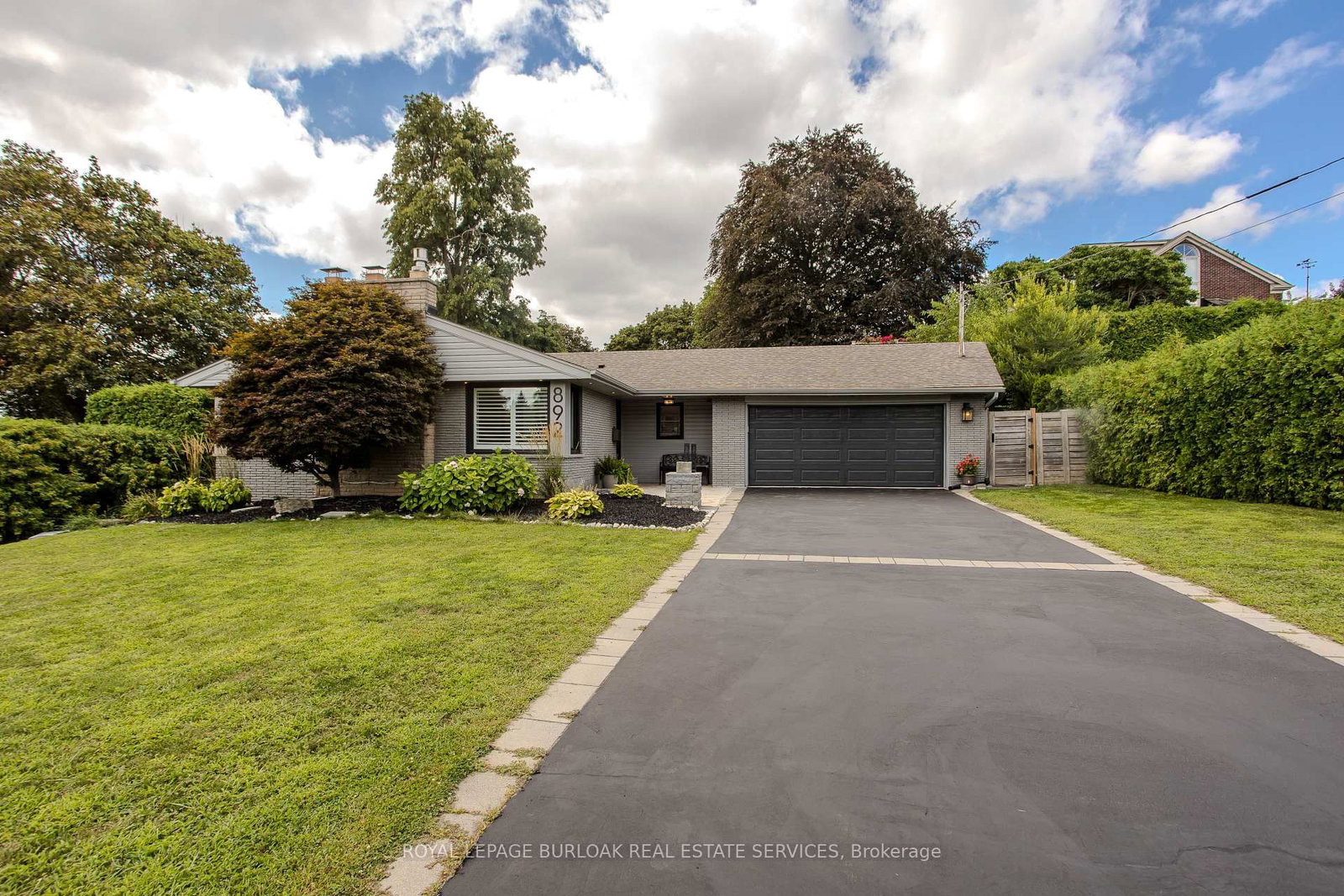 892 North Shore Boulevard W • Burlington, ON photo 5