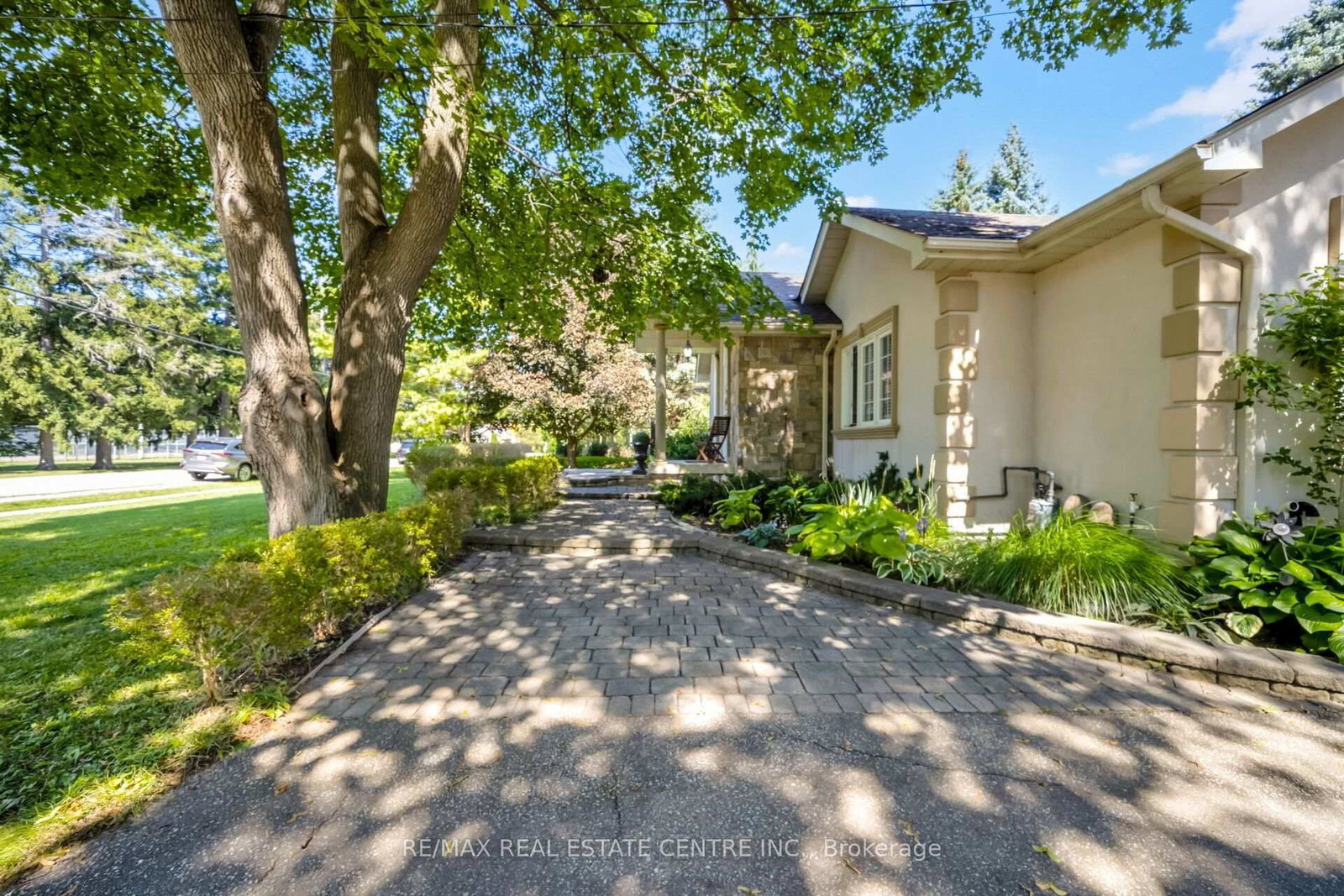 6961 Second Line W • Mississauga, ON photo 5