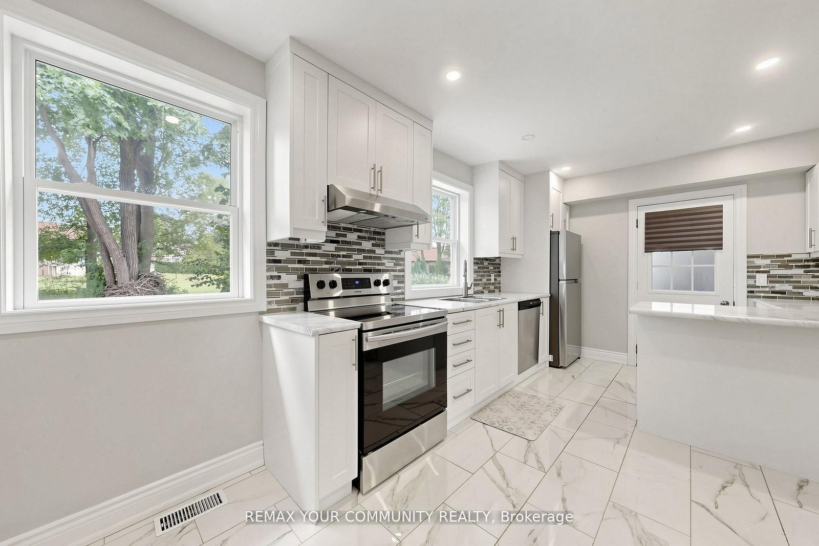 22 Havenridge Drive • Toronto, ON photo 14