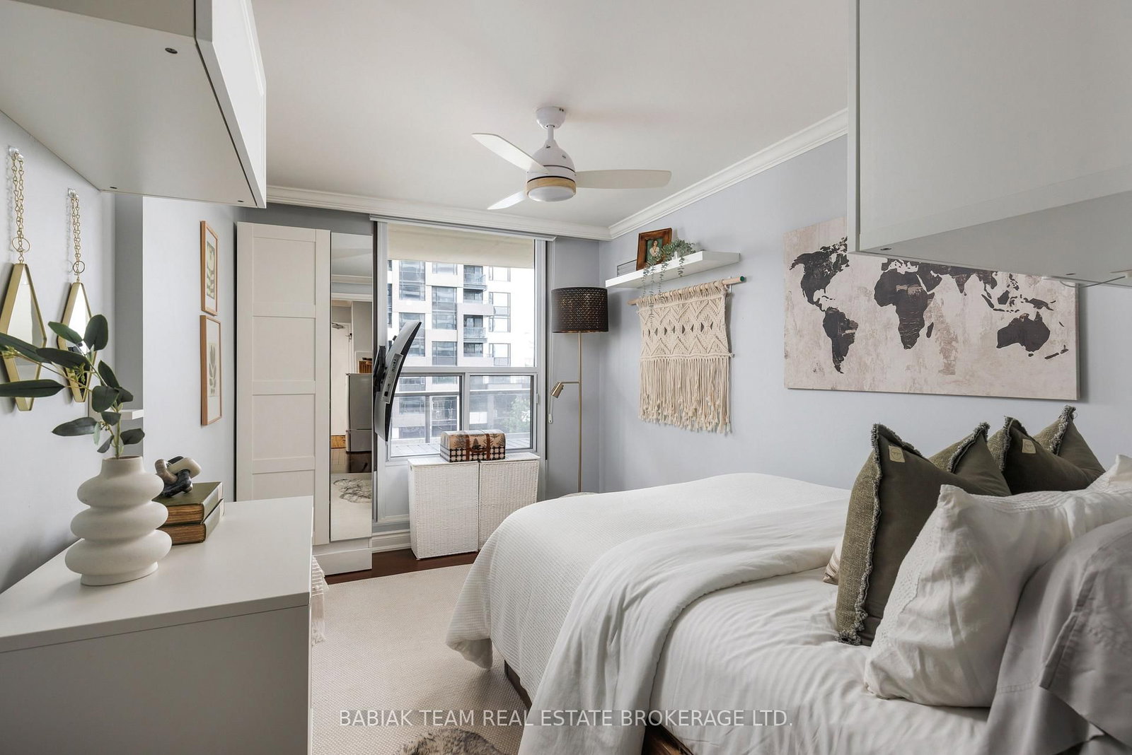50 Quebec Avenue • #705 • Toronto, ON photo 17