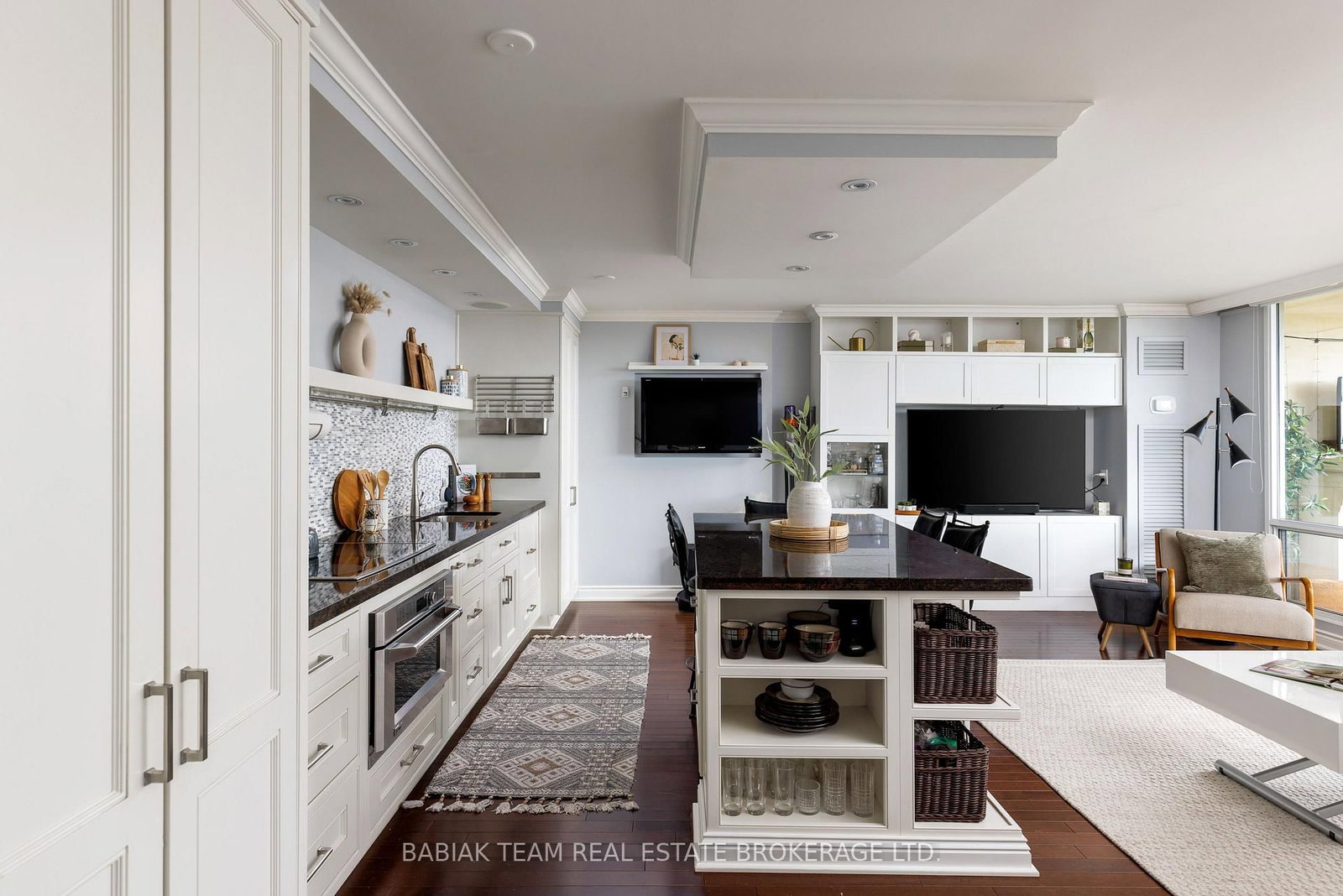 50 Quebec Avenue • #705 • Toronto, ON photo 9