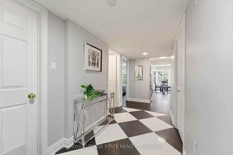 309 - 216D Plains Road West Road W